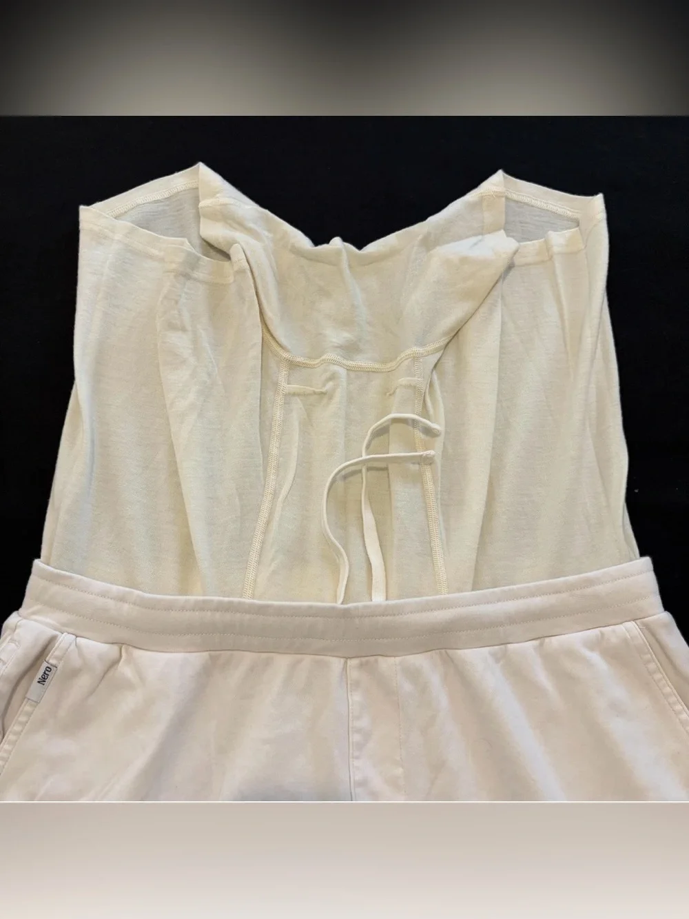 Nero Athletic Shorts Mens XL White Lined Drawstring Zip Pockets Merino 7